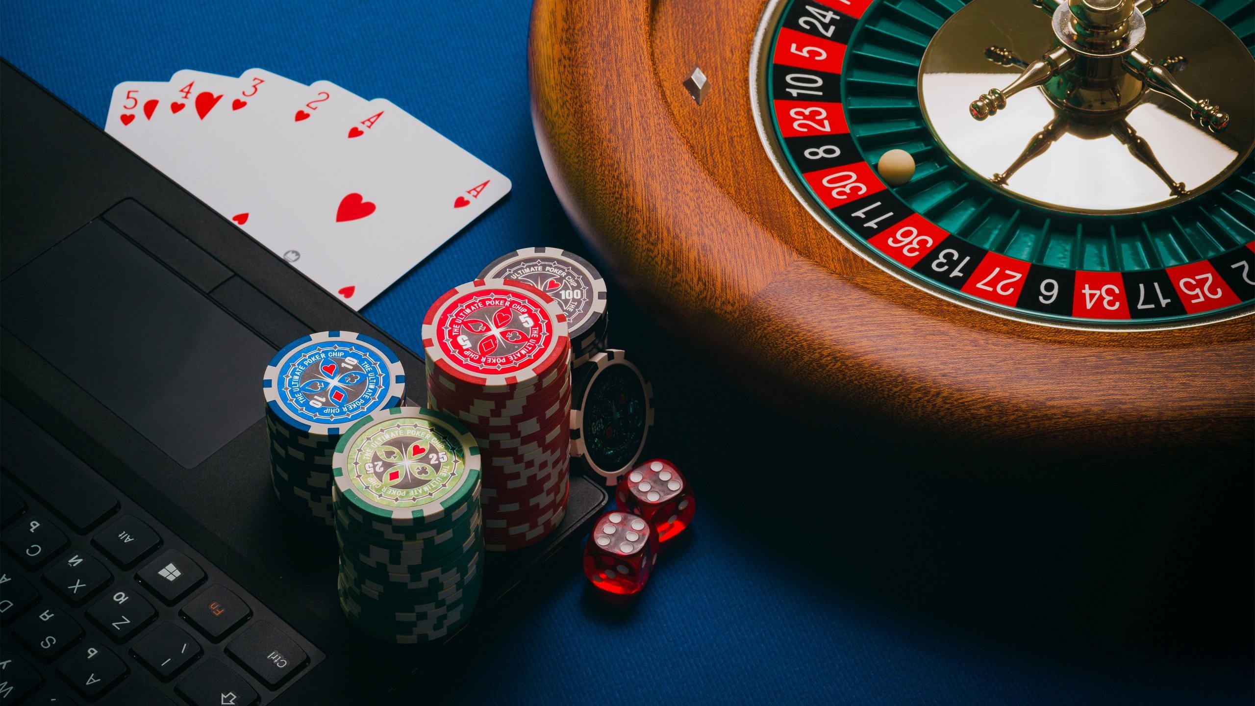 How Player Behavior Affects Online Casino Games Design